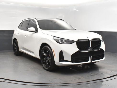 Used 2025 BMW X3 xDrive30i w/ M Sport Package image 9