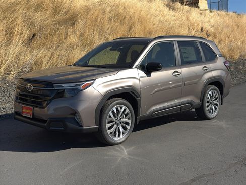 New 2025 Subaru Forester Touring image 6