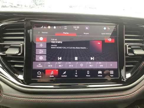 Used 2023 Dodge Durango R/T image 16