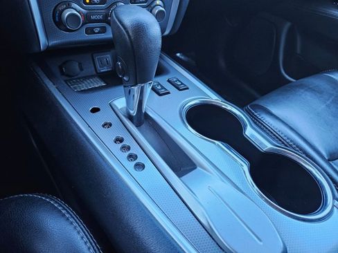 Used 2020 Nissan Pathfinder SL image 14