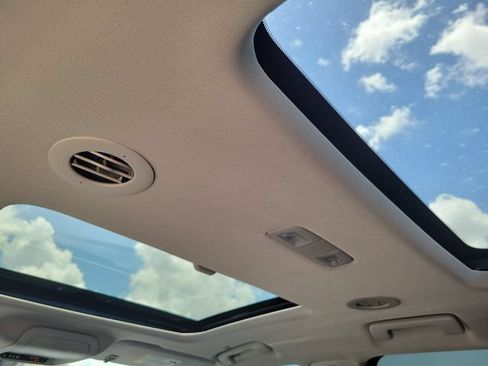 Used 2021 Buick Enclave Essence w/ Sound and Sites Package FWD image 21