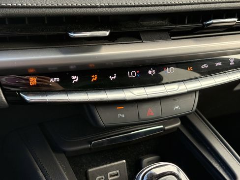 Certified 2024 Cadillac XT4 Premium Luxury image 22