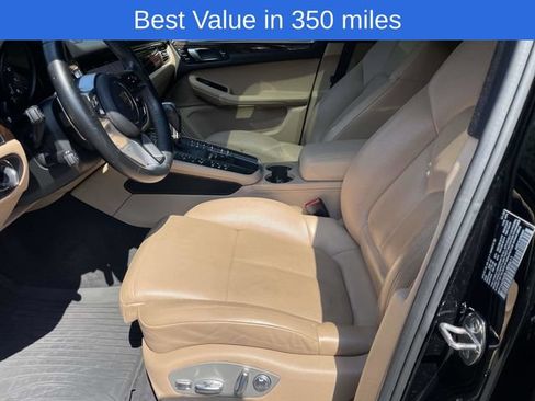 Used 2020 Porsche Macan AWD/4WD image 17