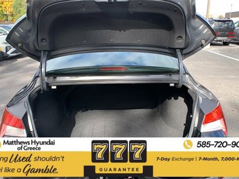 Used 2023 Hyundai Elantra SE image 23