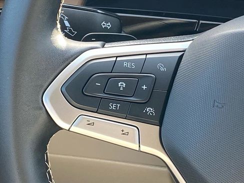 Certified 2024 Volkswagen Atlas SE w/ Panoramic Sunroof Package image 7