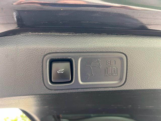 Used 2024 Lincoln Navigator L Reserve AWD/4WD image 16