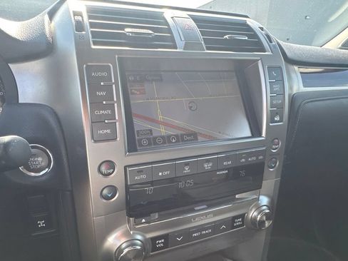Used 2019 Lexus GX 460 Luxury AWD/4WD image 9