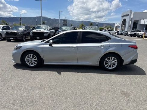 Used 2025 Toyota Camry LE w/ Convenience Package image 4