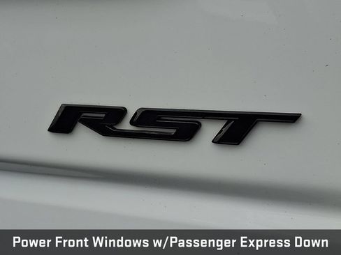 Used 2022 Chevrolet Silverado 1500 RST w/ Redline Edition AWD/4WD image 38