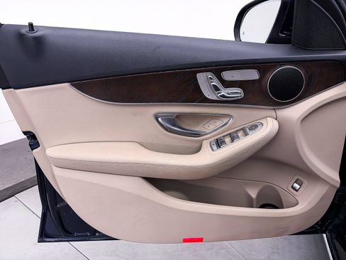 Used 2018 Mercedes-Benz C 300 Sedan image 15