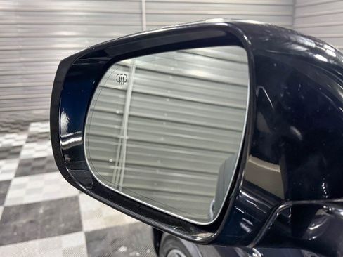 Used 2019 INFINITI QX60 Luxe w/ Sensory Package image 40