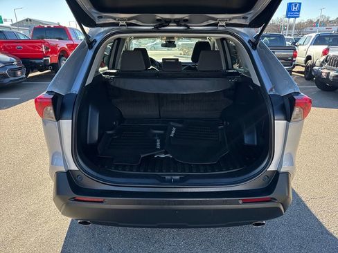 Used 2021 Toyota RAV4 XLE image 36