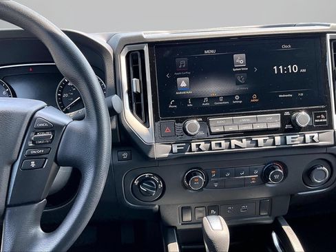 Certified 2025 Nissan Frontier SV AWD/4WD image 5