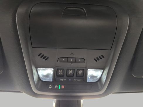 Used 2024 Buick Enclave Premium w/ Experience Buick Package AWD/4WD image 18