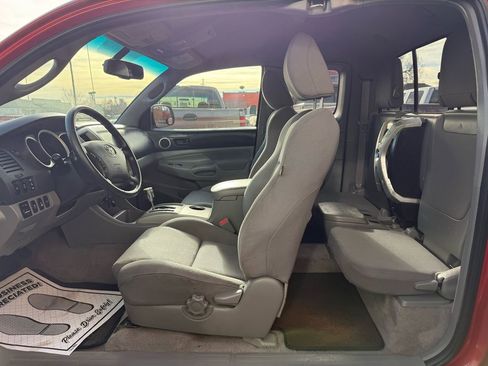 Used 2009 Toyota Tacoma w/ SR5 & TRD Off-Road Packages image 13