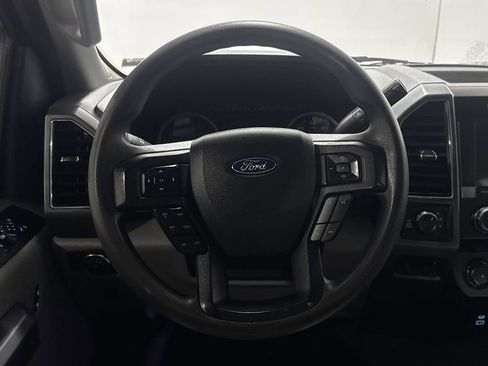 Used 2022 Ford F350 XLT w/ XLT Value Package AWD/4WD image 4
