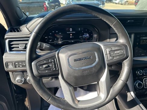 Used 2023 GMC Yukon Denali image 14