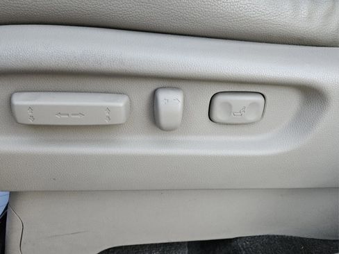 Used 2011 Honda Odyssey Touring image 18