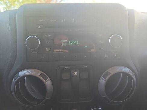 Used 2014 Jeep Wrangler Sport w/ Quick Order Package 23S AWD/4WD image 15