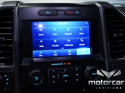 Used 2019 Ford F150 XLT w/ Equipment Group 302A Luxury AWD/4WD image 38