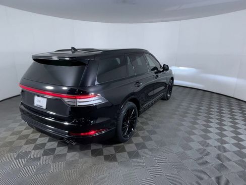 Used 2023 Lincoln Aviator Reserve w/ Equipment Group 201A image 8