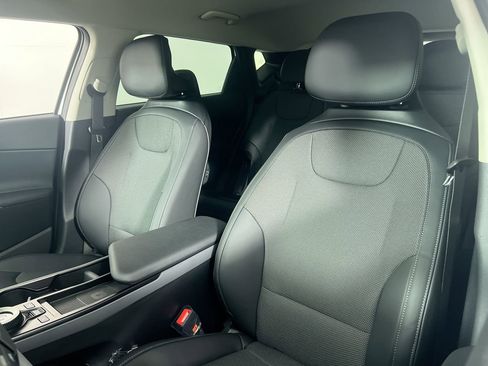 New 2025 Kia EV6 Wind image 14