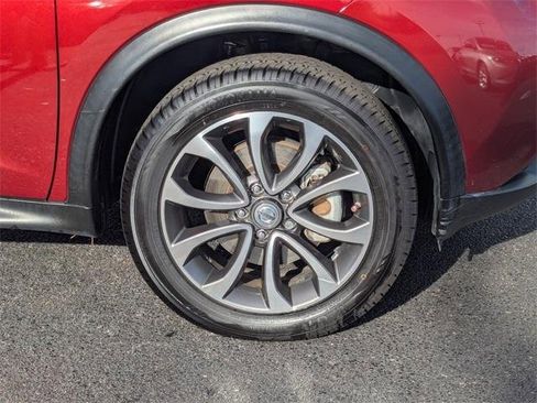 Used 2017 Nissan Juke SV w/ Technology Package image 11