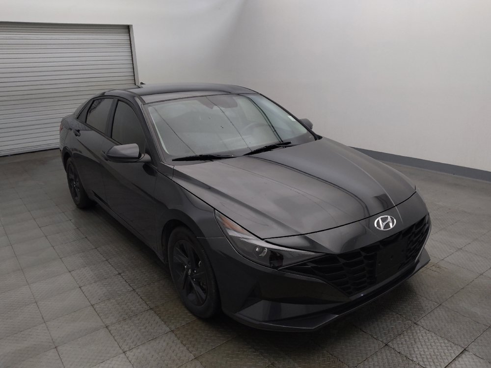 Used 2021 Hyundai Elantra SEL w/ Convenience Package FWD image 13