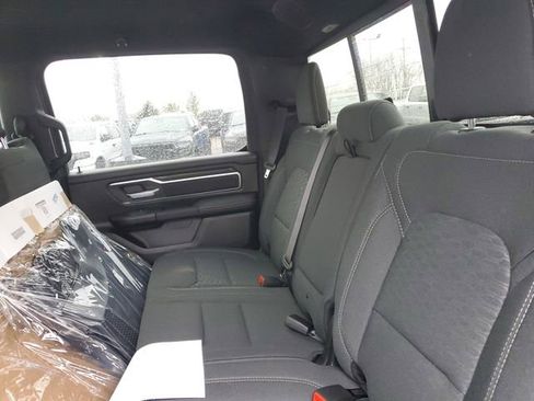 New 2026 RAM 1500 4x4 Crew Cab image 17