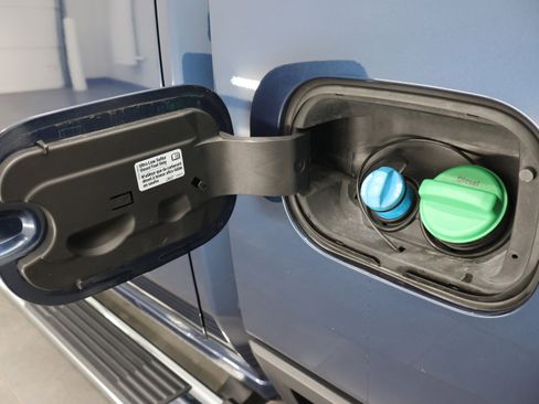 Used 2021 Chevrolet Silverado 2500 High Country w/ Z71 Off-Road Package image 39