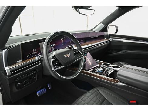 Used 2025 Cadillac Escalade Sport Platinum image 39