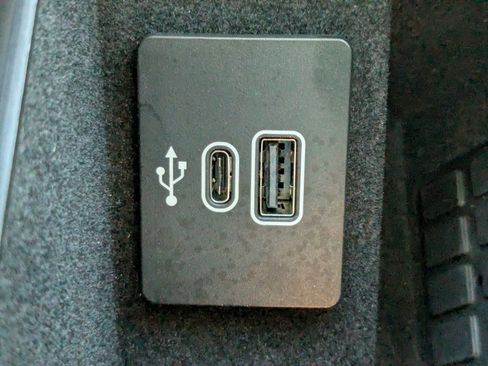 Certified 2025 Lincoln Navigator Reserve image 28