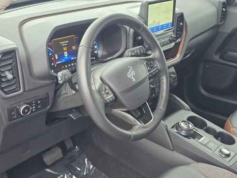 Used 2023 Ford Bronco Sport Outer Banks w/ Tech Package AWD/4WD image 7