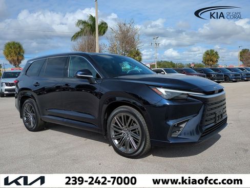 Used 2024 Lexus TX 350 AWD image 2