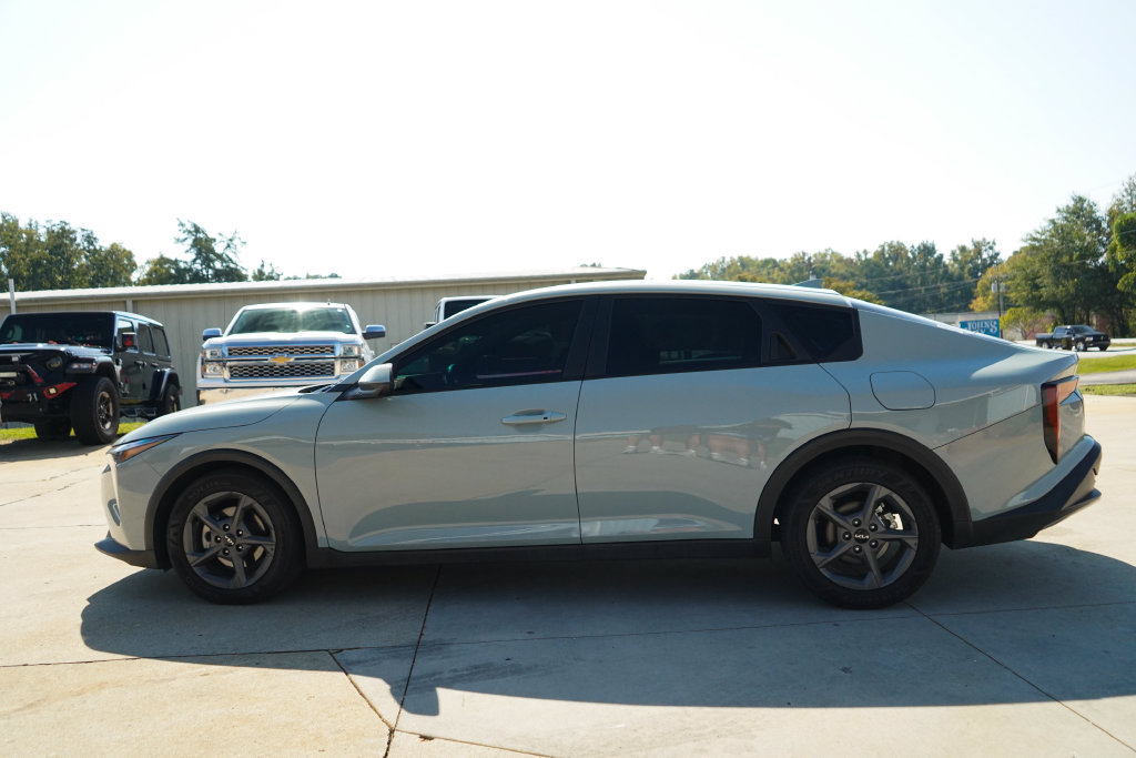 Used 2025 Kia K4 FWD image 23