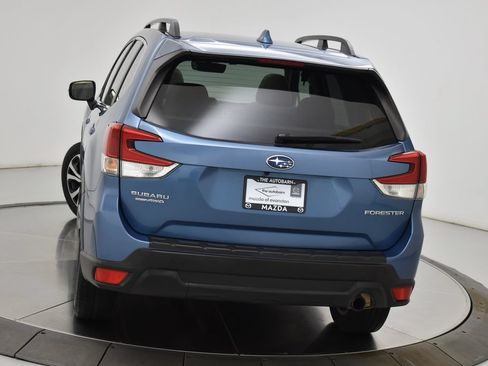 Used 2021 Subaru Forester Limited w/ Popular Package #3 AWD/4WD image 9