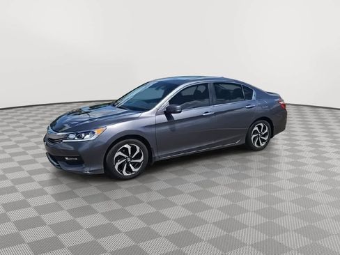Used 2016 Honda Accord EX image 4