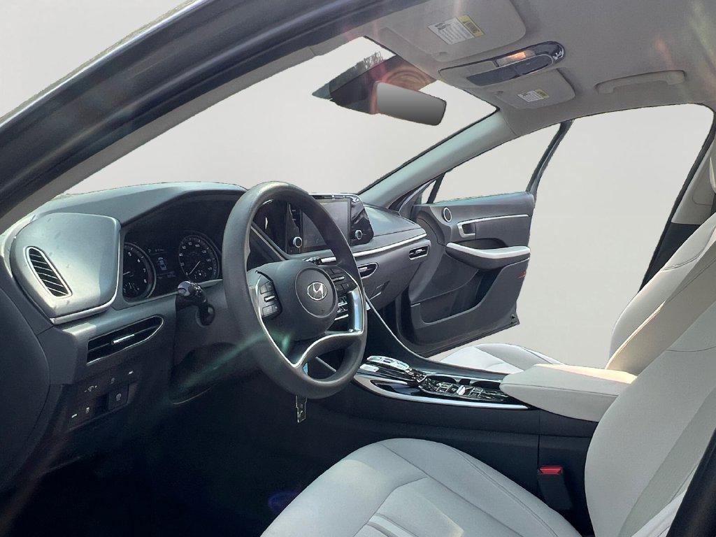 Used 2023 Hyundai Sonata SE FWD image 9