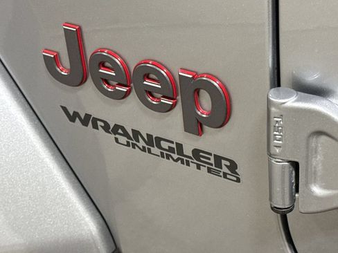 Used 2021 Jeep Wrangler Unlimited Rubicon AWD/4WD image 26