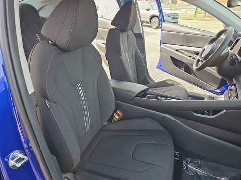 New 2026 Hyundai Elantra Blue image 10