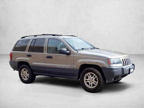 Used 2004 Jeep Grand Cherokee Laredo w/ Convenience Group AWD/4WD image 6