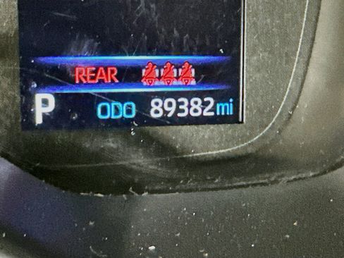 Used 2022 Toyota Corolla LE FWD image 18