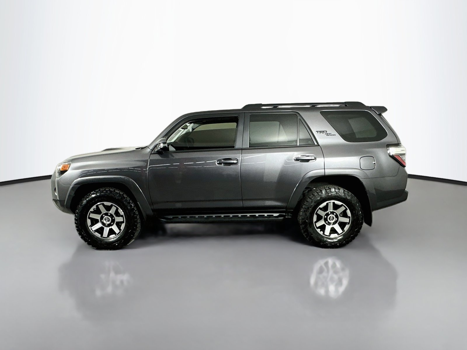 Certified 2023 Toyota 4Runner TRD Off-Road Premium w/ Off Road Premium Plus Package AWD/4WD image 4