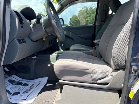 Used 2018 Nissan Frontier SV RWD image 10