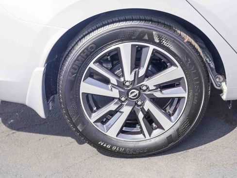 New 2025 Nissan Versa SV w/ Trunk Package image 9