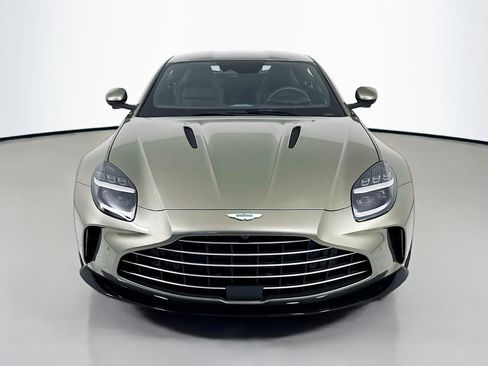 Used 2025 Aston Martin V8 Vantage Coupe RWD image 2