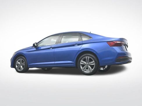 Used 2024 Volkswagen Jetta SE FWD image 46