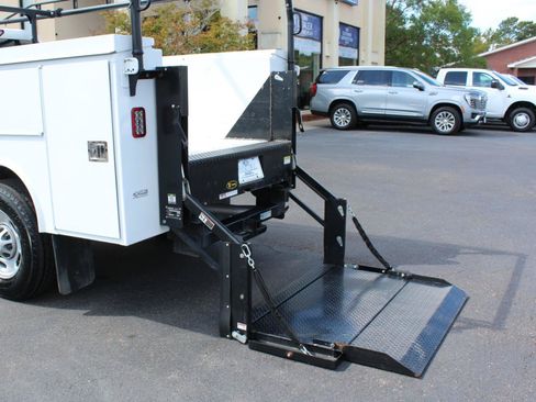 Used 2024 Chevrolet Silverado 2500 W/T w/ WT Convenience Package RWD image 17