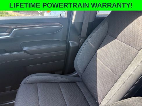 Used 2023 Chevrolet Silverado 1500 LT AWD/4WD image 9