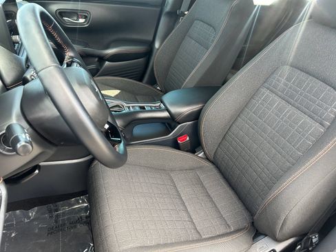 Certified 2025 Honda HR-V Sport image 19